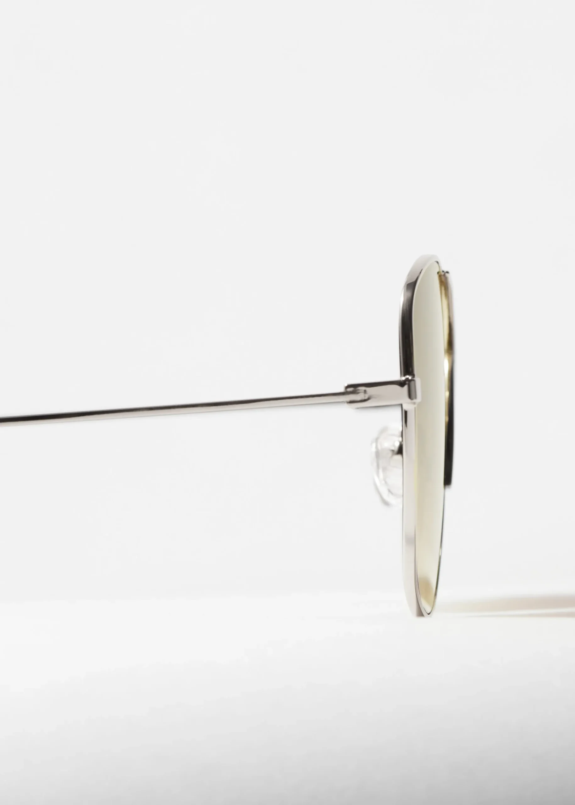 Oversized-Sonnenbrille mit überkreuztem Rahmen