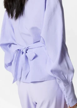 Plissierte Bluse mit U-Boot-Ausschnitt