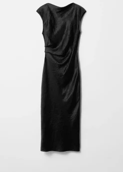 Satin-Midikleid mit U-Boot-Ausschnitt