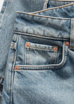 Schmal zulaufende Jeans