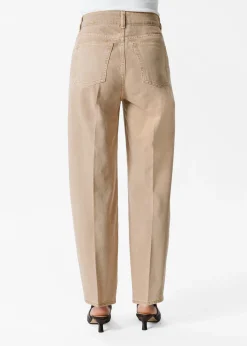 Schmal zulaufende Jeans
