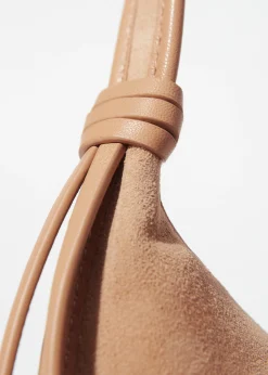 Schultertasche aus Veloursleder mit Fransen