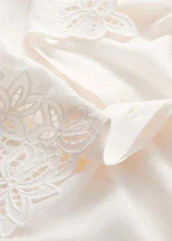 Seidenbluse mit asymmetrischem Kragen