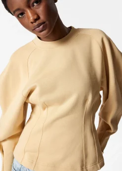 Skulpturaler Pullover