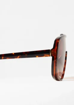 Sonnenbrille im Piloten-Stil