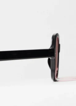 Sonnenbrille mit rechteckigem Rahmen