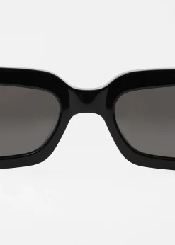 Sonnenbrille mit schmalem Rahmen aus Acetat