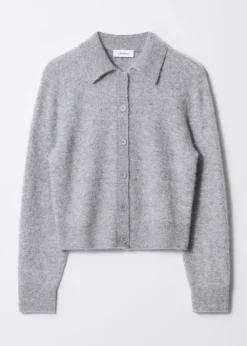 Strickjacke mit Kragen