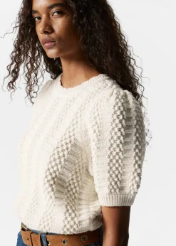 Strickoberteil mit Wellenkante