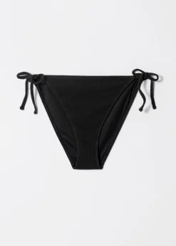 Strukturierte Bikinihose mit Bindedetail