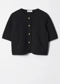 Strukturierte Strickjacke mit kurzen Ärmeln