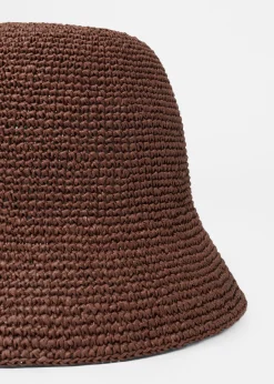 Topfhut aus geflochtenem Stroh