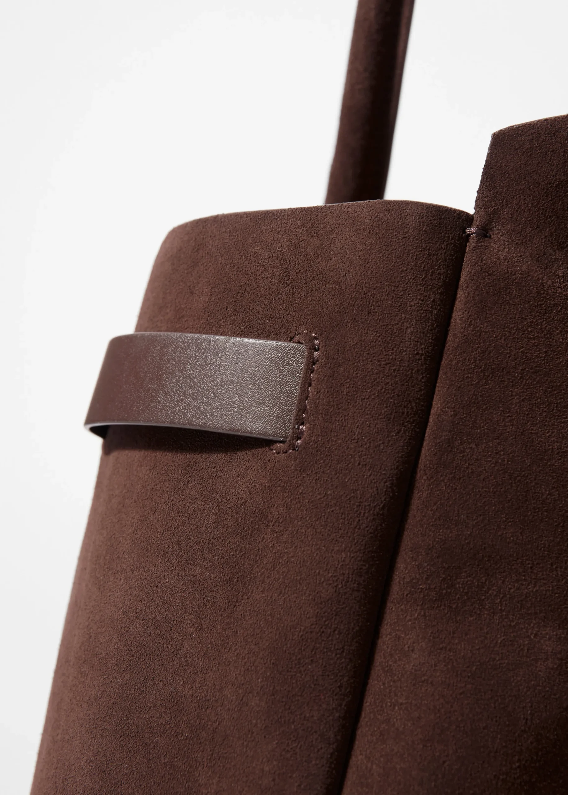 Tragetasche aus Veloursleder