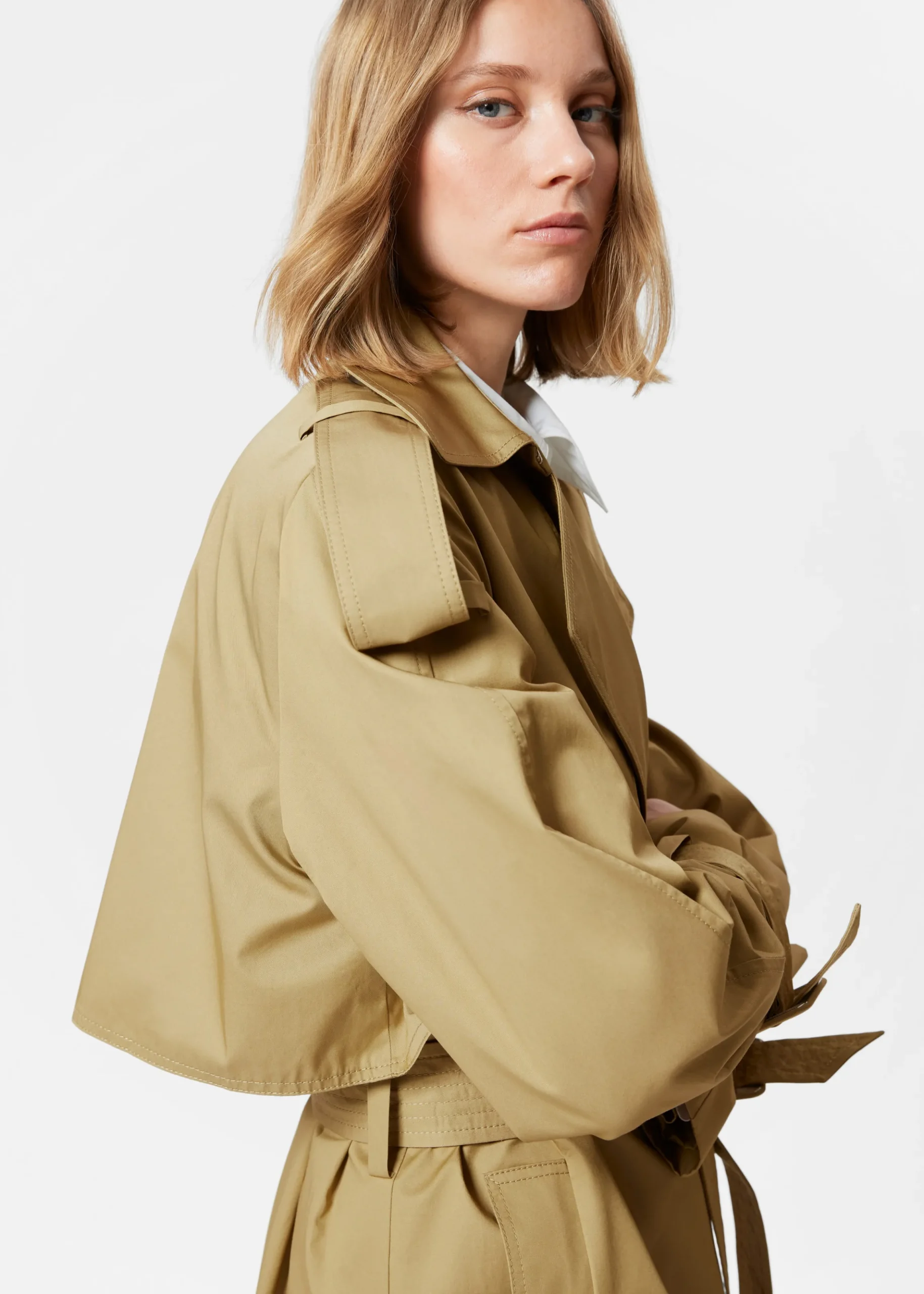 Trenchcoat mit Gürtel