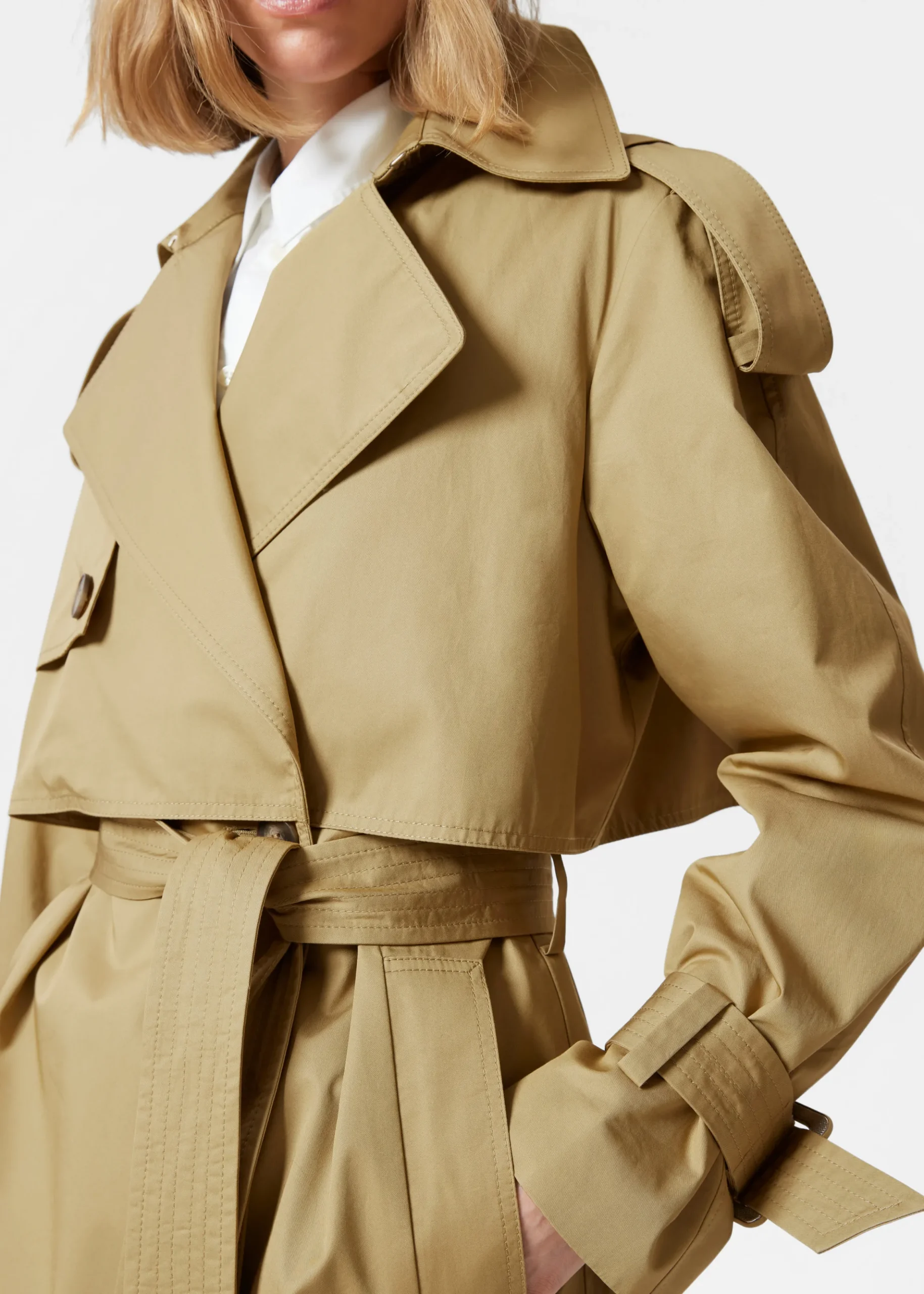 Trenchcoat mit Gürtel