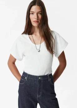 T-Shirt mit tiefem Ausschnitt
