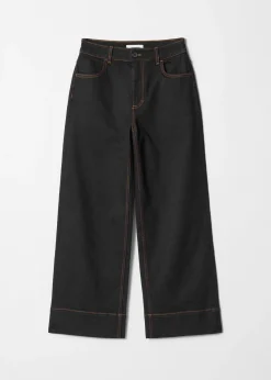 Verkürzte Jeans mit geradem Bein