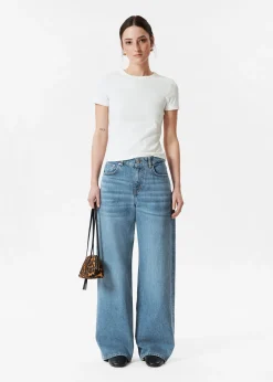 Weite, lange Jeans